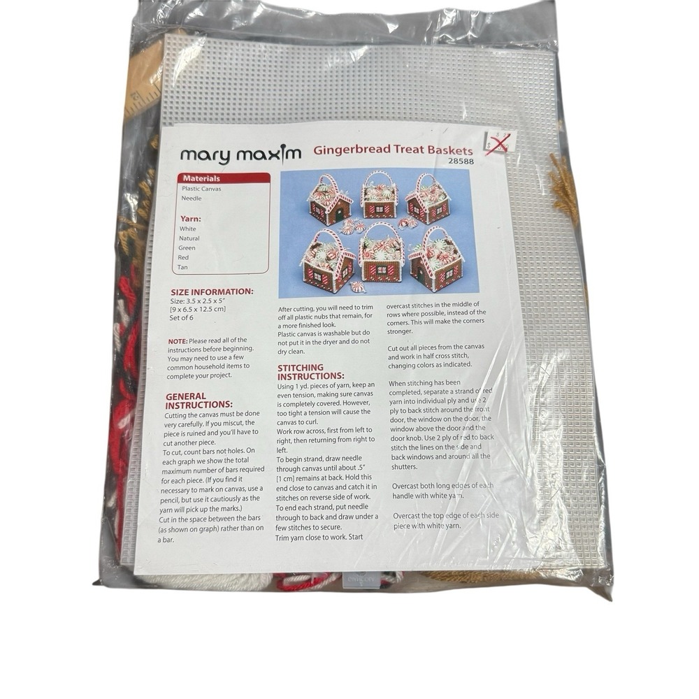 VTG Mary Maxim Plastic Canvas Kit Gingerbread‎ Treat Baskets, Christmas Makes 6
